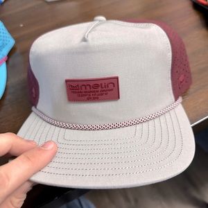 Melin hat gray and burgundy waterproof